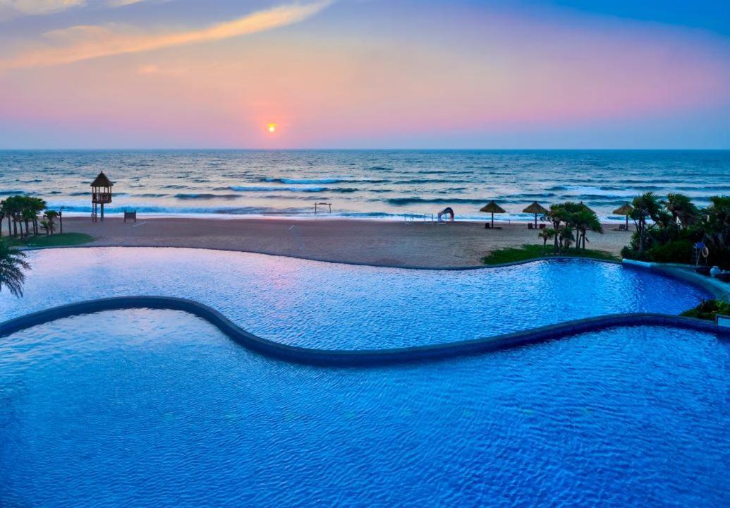 Dusit Thani Shuangyue Bay Resort Huizhou 후이둥현 외부 사진